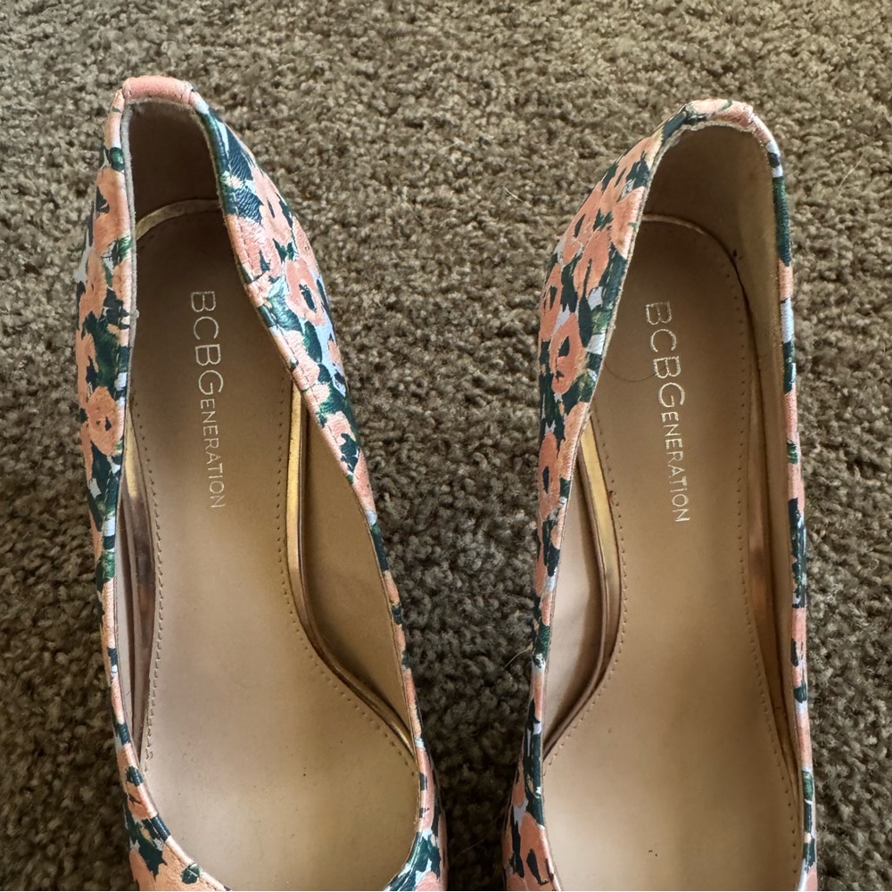 BCBGeneration Heidi classic pointed-toe pumps fea… - image 9